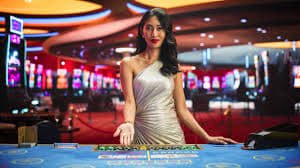 Studio Relax Gaming dengan dealer profesional yang menyiapkan permainan Dragon Tiger di civictoto